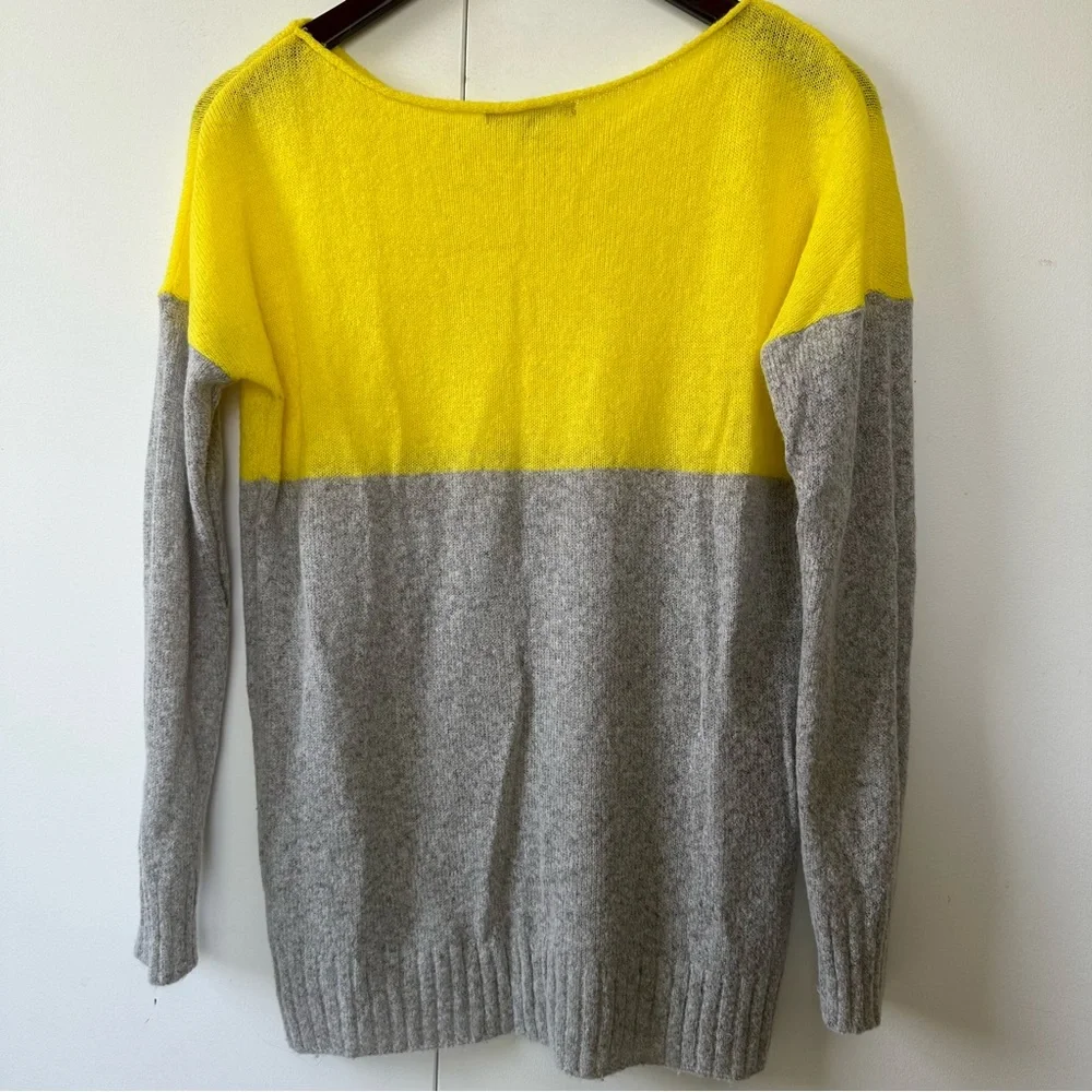 Gap Yellow Grey Colorblock Sweater